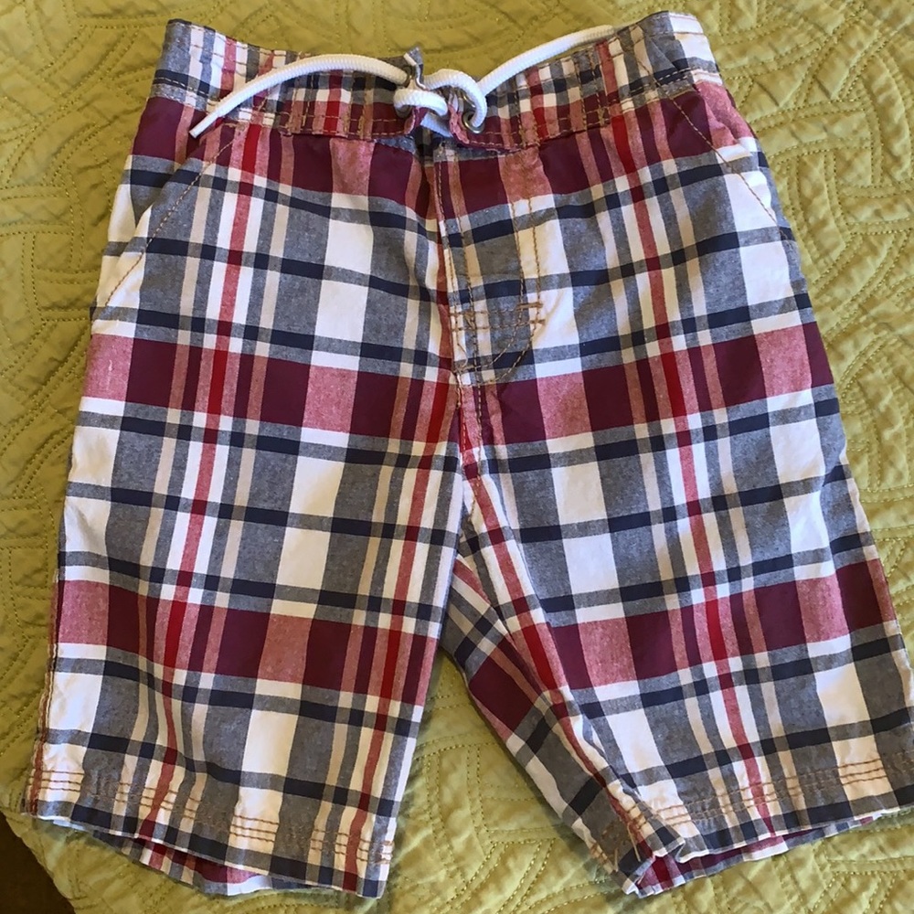 Gymboree Plaid Boys Pull On / Board Shorts. Size 12 - 18 months